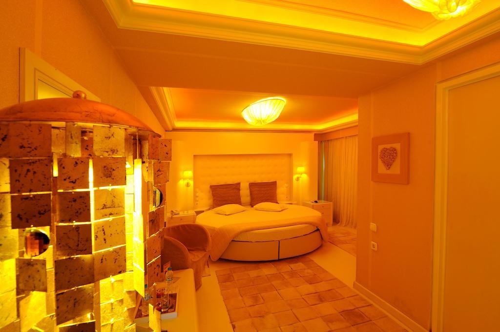 King Room Spa Bath