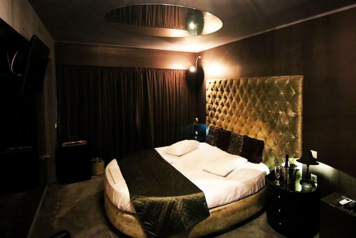 Queen Room Spa Bath